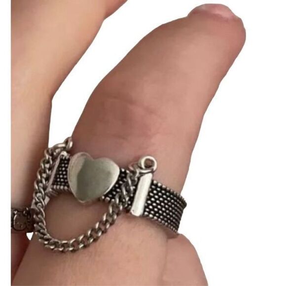 No Brand Jewelry - The Unchain My Heart Ring in antiqued Tibetan Silver 925